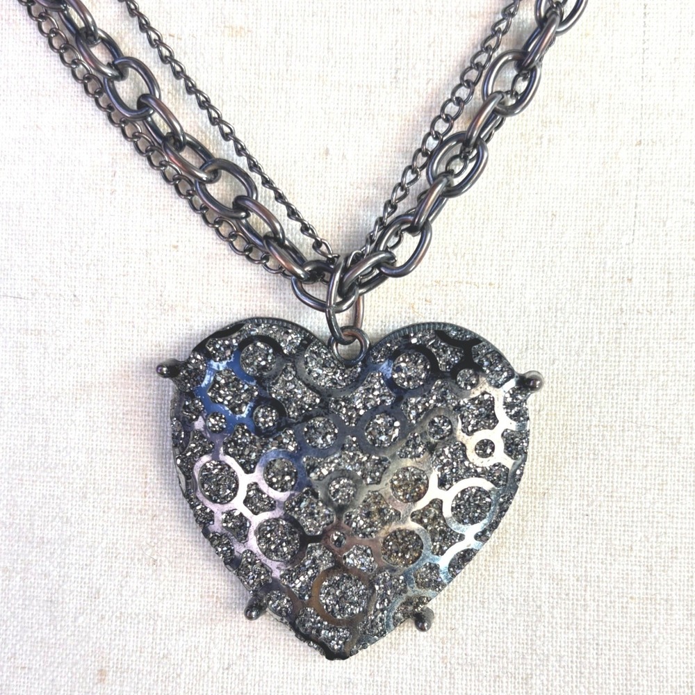 Vintage Heart Necklaces Silver Black Metal Crystal Y2K Grunge Celestial Goth - Picture 12 of 16
